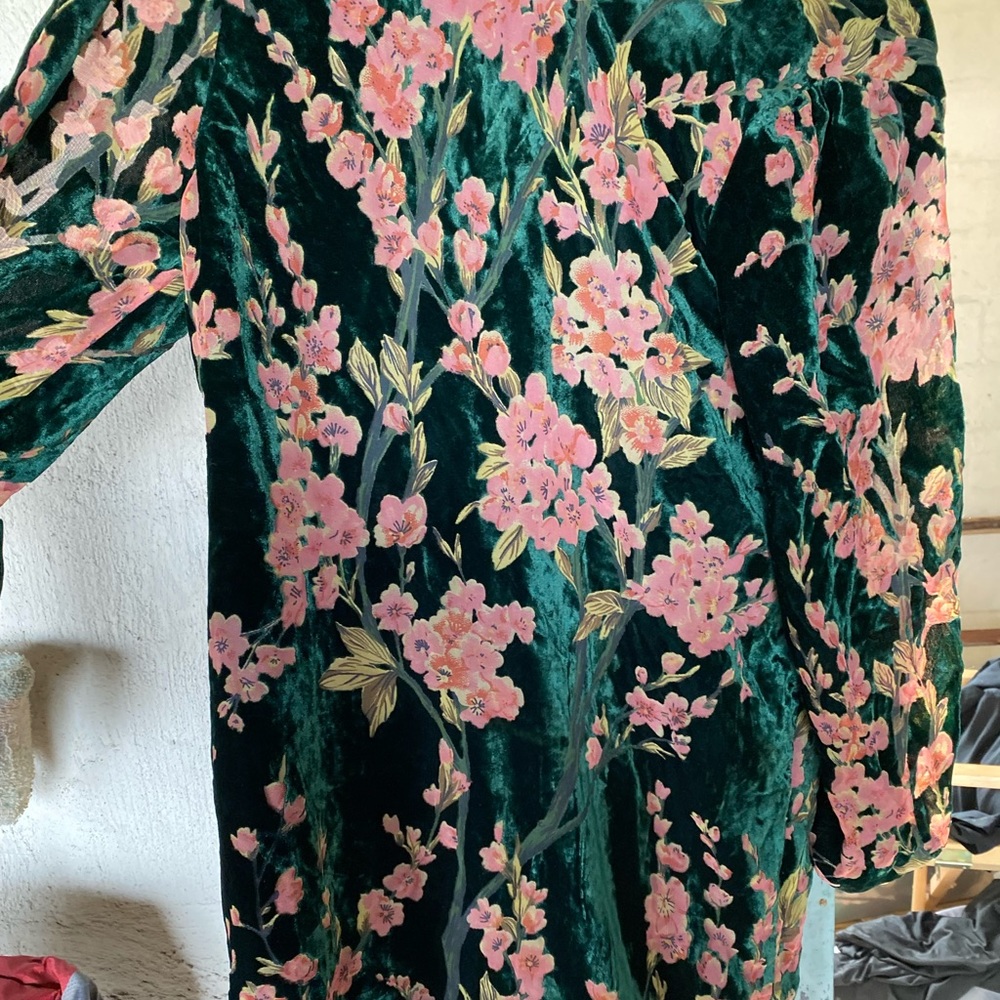 Women’s emerald floral dress Size m